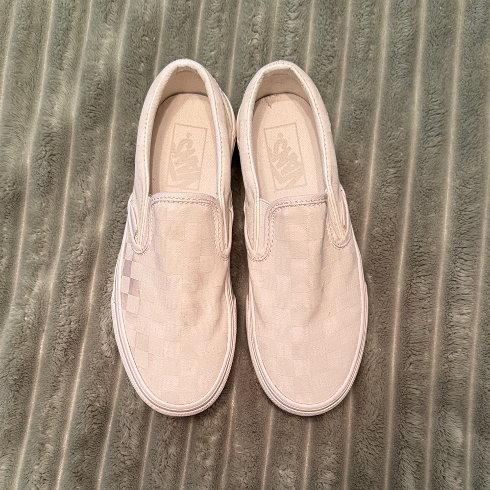 Vans women’s platform Checkerboard Sneakers in cream